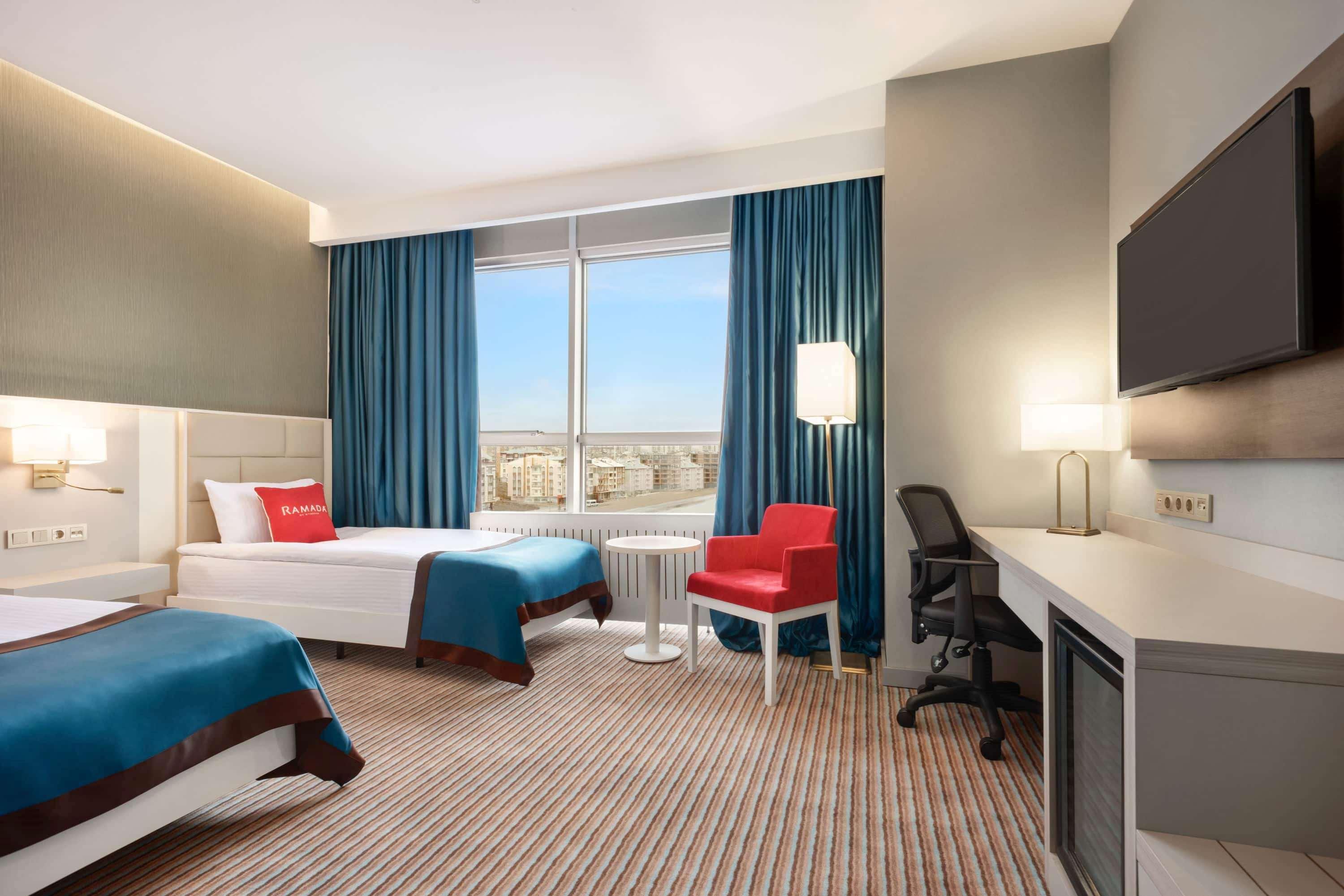 Ramada By Wyndham Sivas Hotel Buitenkant foto