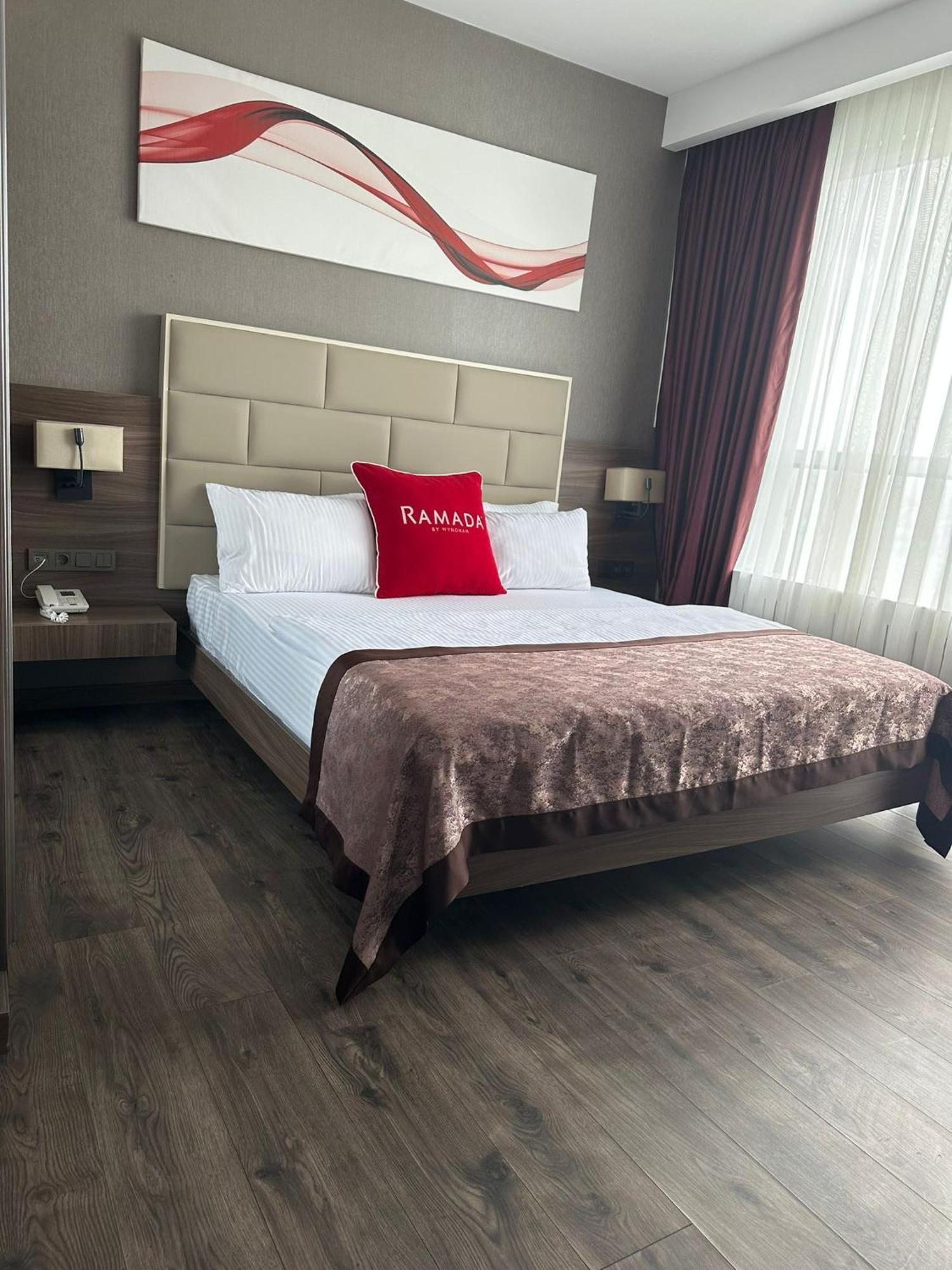 Ramada By Wyndham Sivas Hotel Buitenkant foto