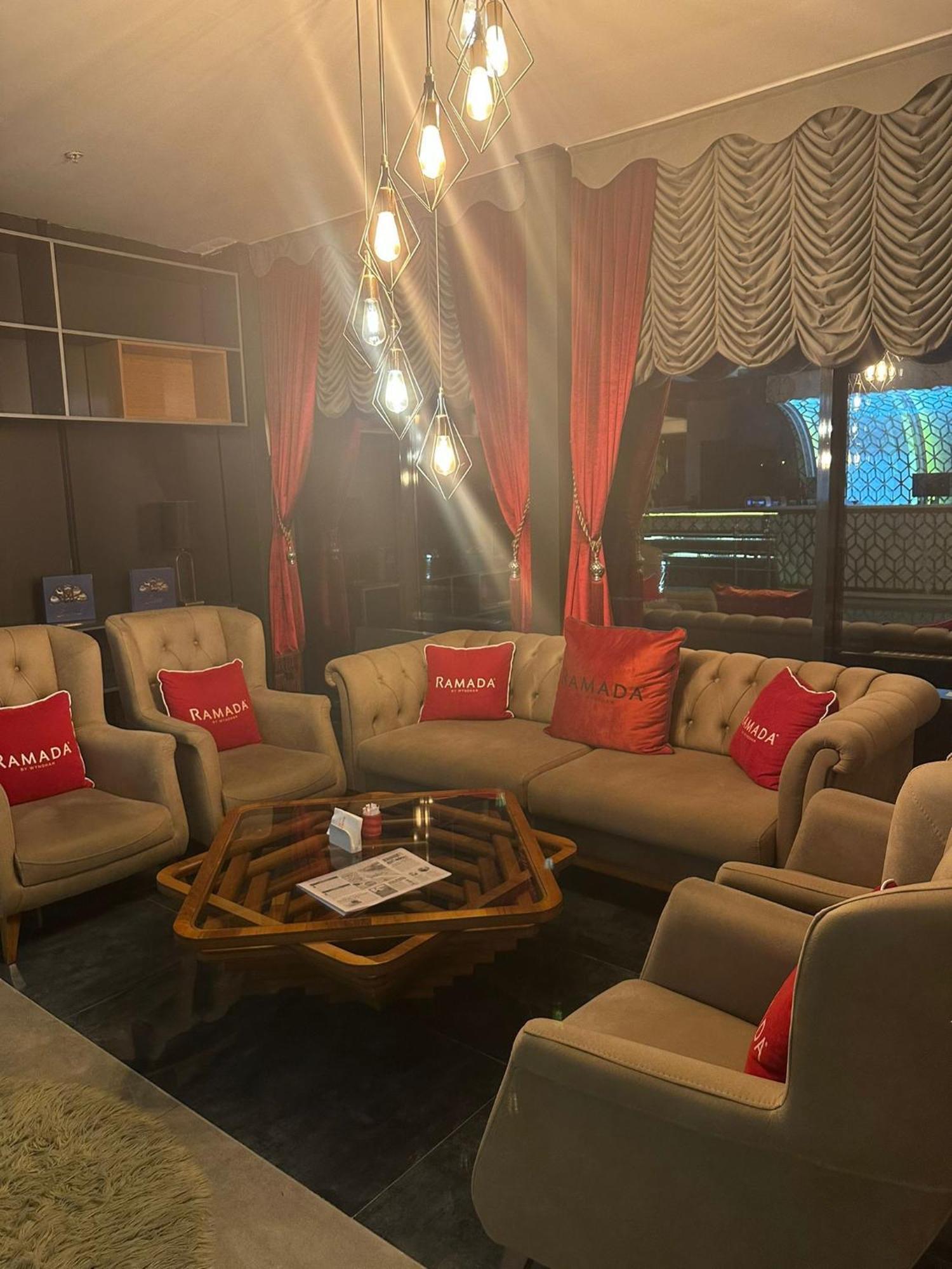 Ramada By Wyndham Sivas Hotel Buitenkant foto