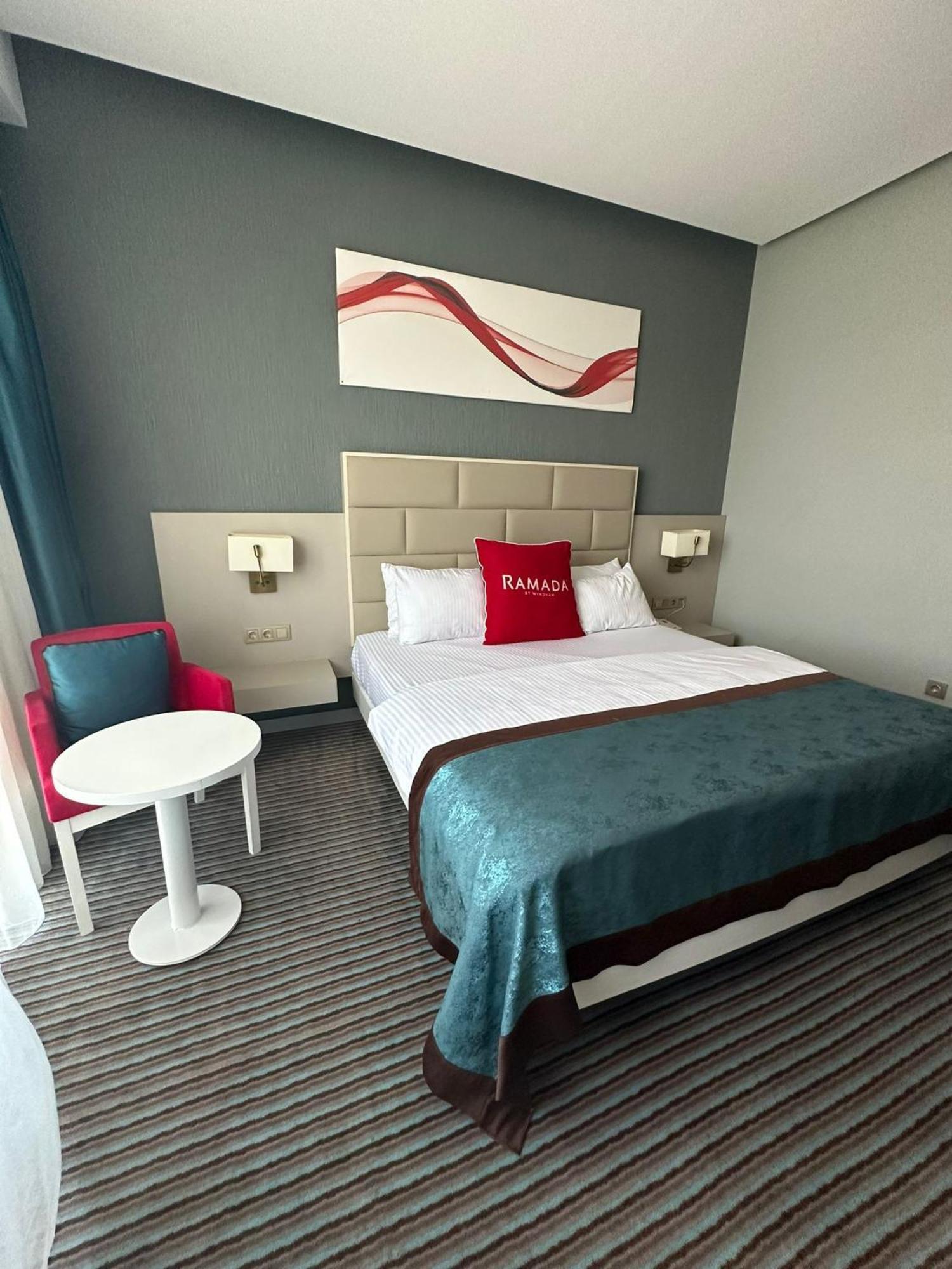 Ramada By Wyndham Sivas Hotel Buitenkant foto